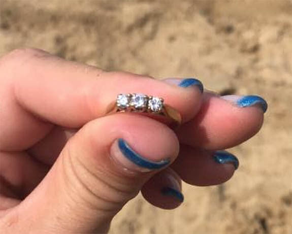 Manitoba Woman Harnesses Power of Facebook to Find Owner of a Diamond Ring Found in West Hawk Lake