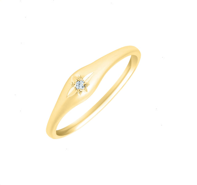 Baby Diamond Ring in Gold