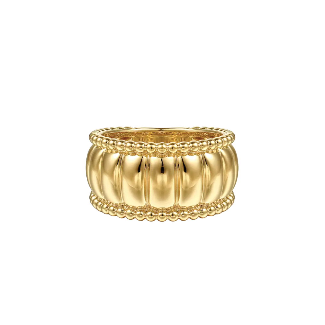 Wide Scallop Yellow Gold Ring