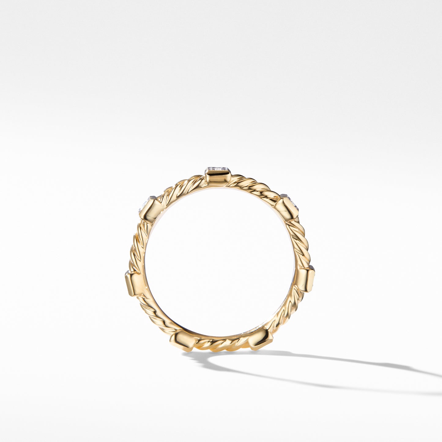 Ring with Diamonds in 18K Gold