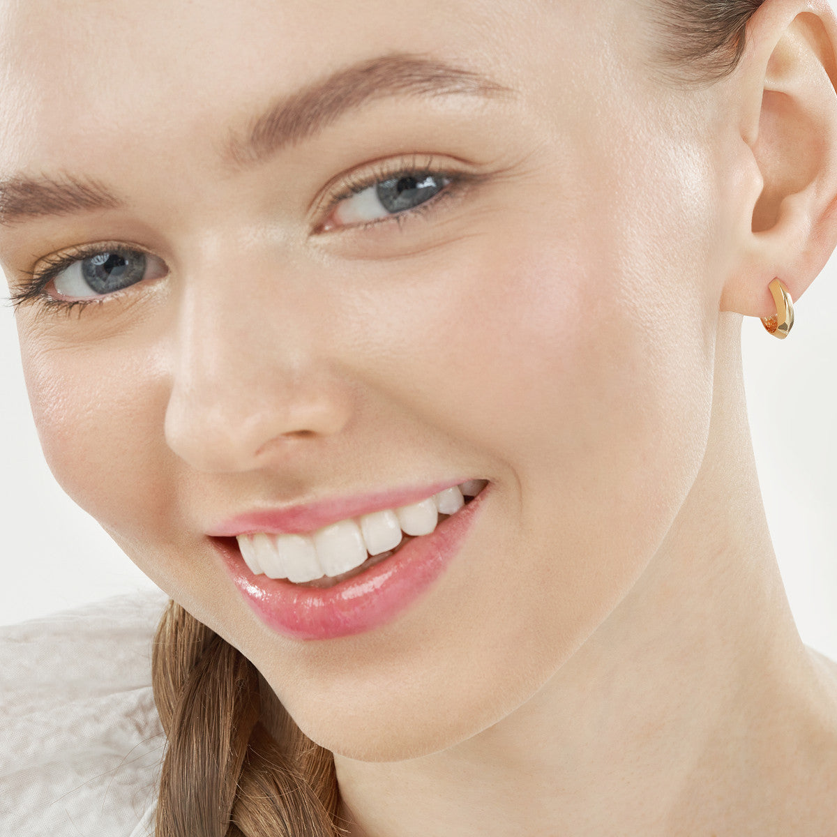 Knife Edge Polished Hoop Earrings