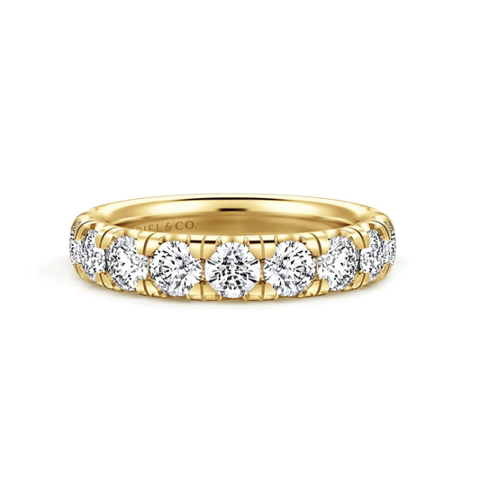 Devoted 11-Stone Diamond Band