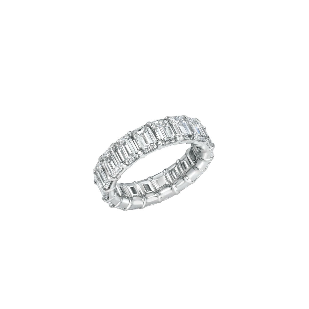 18-Stone Emerald Cut Diamond Ring in Platinum