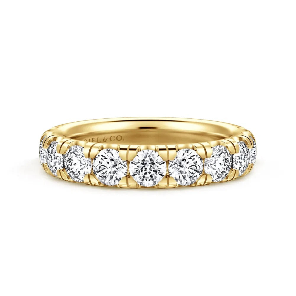Devoted 11-Stone Diamond Band