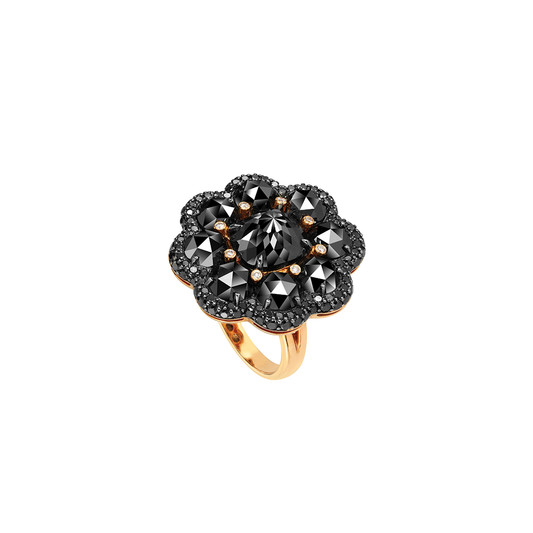 Scalloped Edge Ring with Black and White Diamonds
