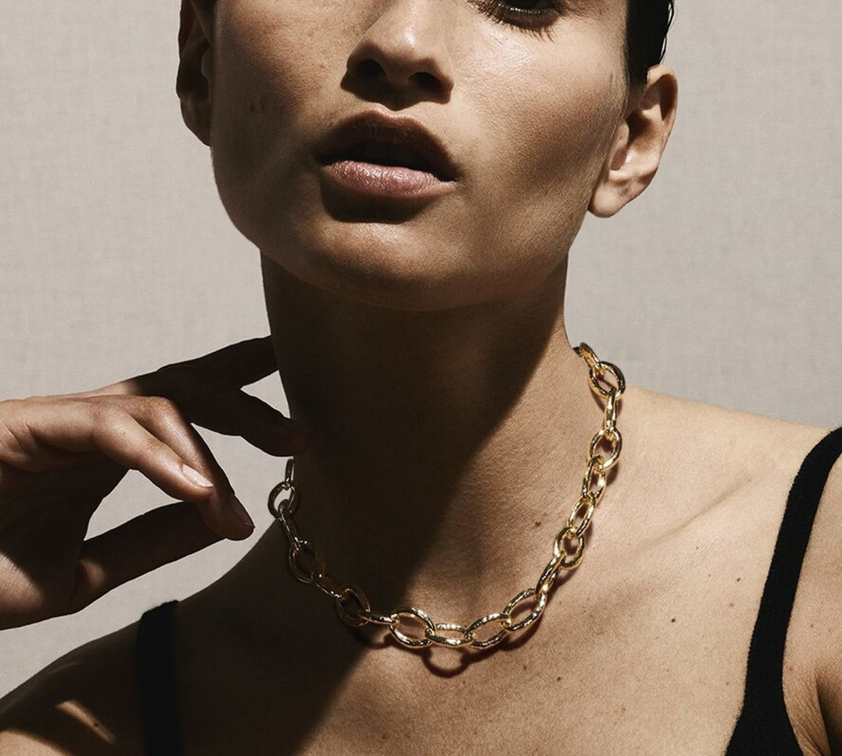 Classico 18" Bastille Necklace in Yellow Gold