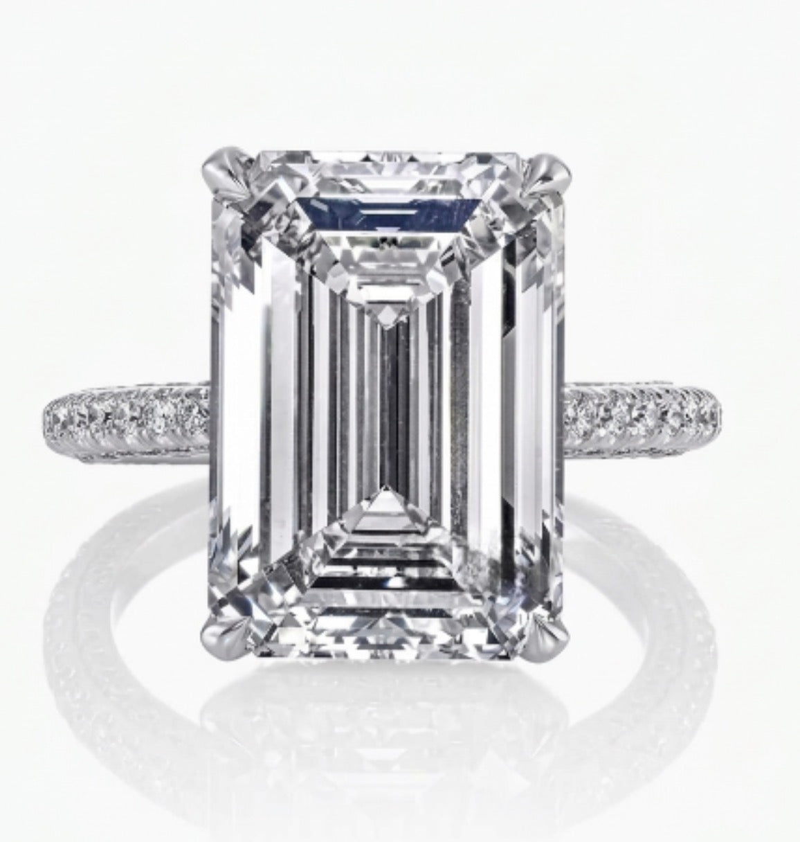 Emerald cut Diamond Solitaire Ring with 3-Sided Diamond Shank