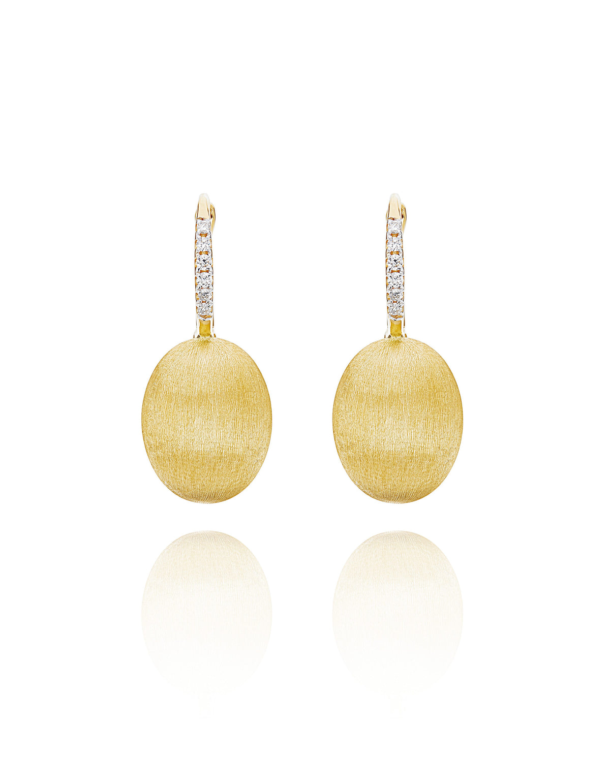 Ciliegine Medium Earrings In Engraved Gold And Diamonds