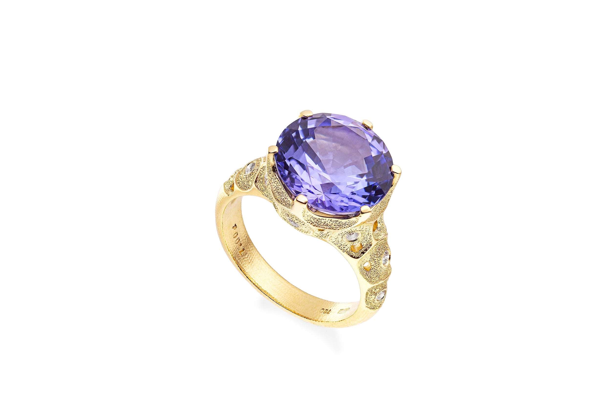 "Norma" Ring with Tanzanite Center