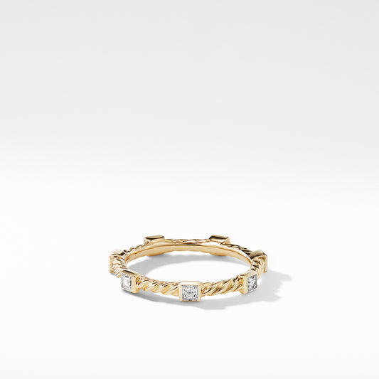Ring with Diamonds in 18K Gold