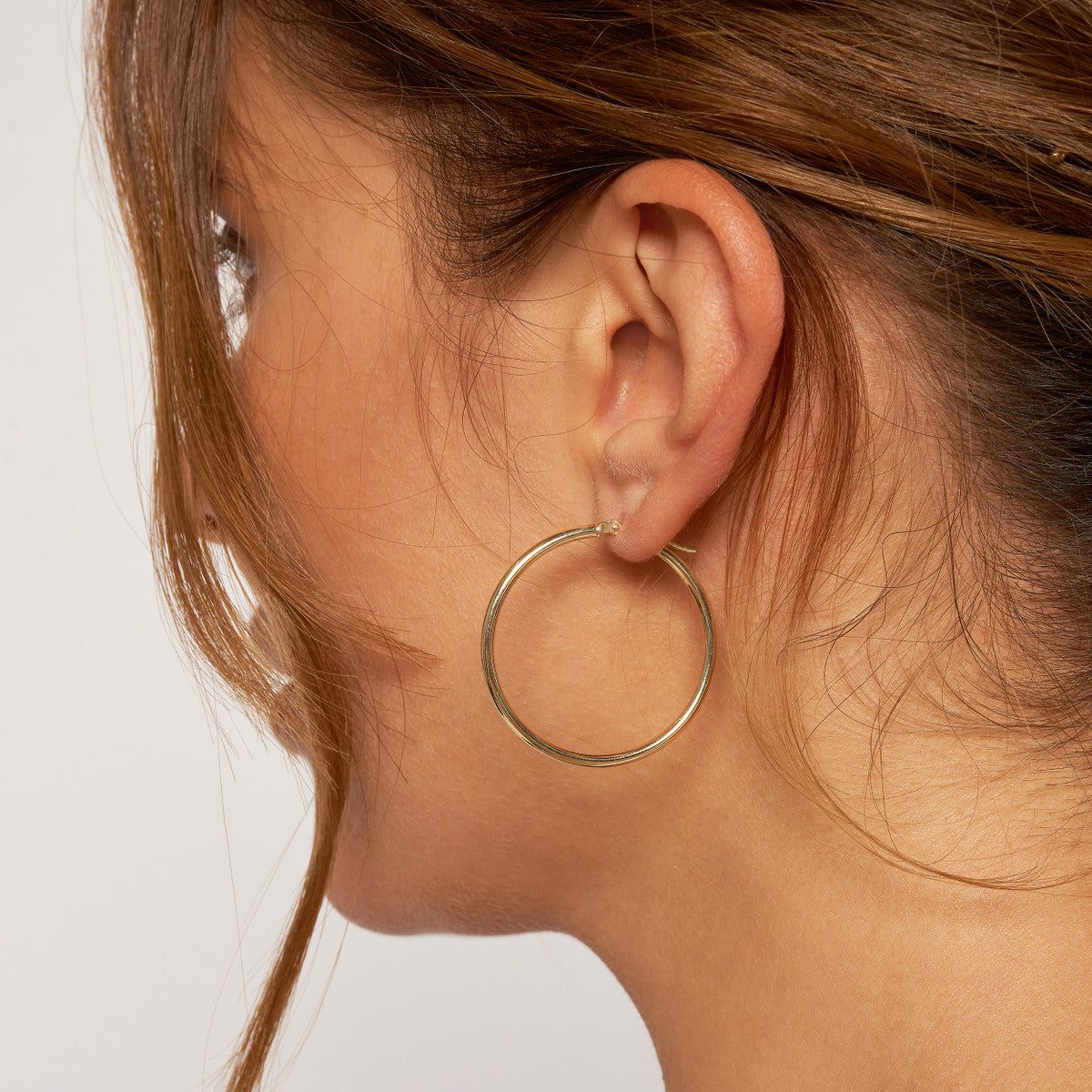 35mm Lightweight Hoop Earrings in Yellow Gold