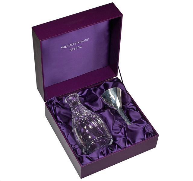 Ella Carafe and Funnel Boxed Set - Thumbnail 2