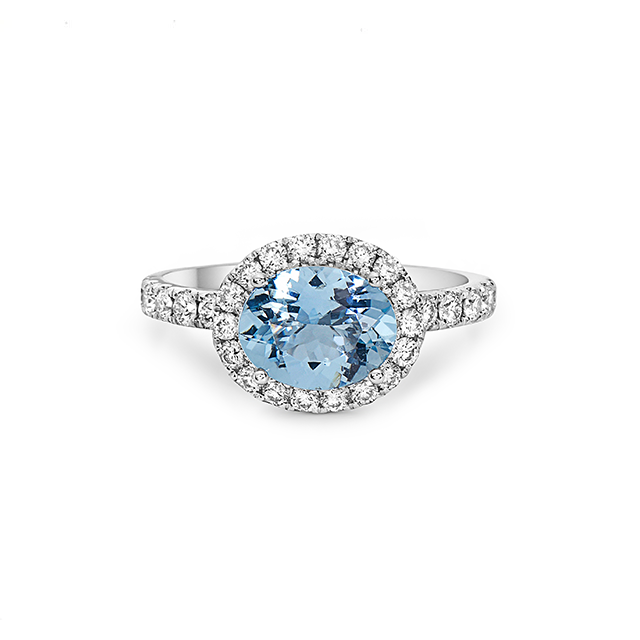 Oval Aquamarine Ring with Diamonds